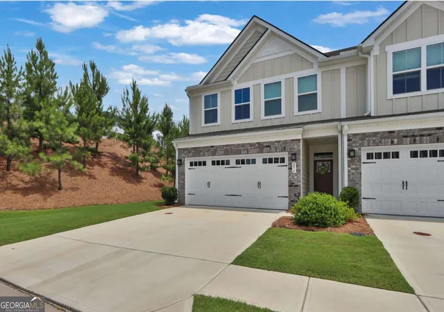 Photo 1 of Townhouse for sale at 256 Salt Lake Ln, Hoschton, GA 30548 | MLS# 10793049 | Listing updated on 2026-08-21