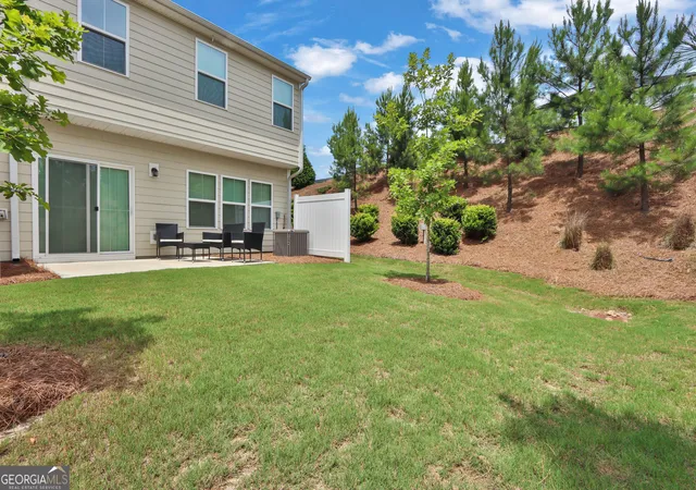 Photo 4 of Townhouse for sale at 256 Salt Lake Ln, Hoschton, GA 30548 | MLS# 10793049 | Listing updated on 2026-10-08