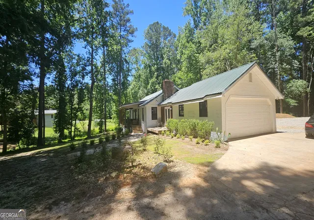 Photo 2 of Single family home for sale at 4360 Sw Stonewall Tell Rd, College Park, GA 30349 | MLS# 10636489 | Listing updated on 2026-09-05