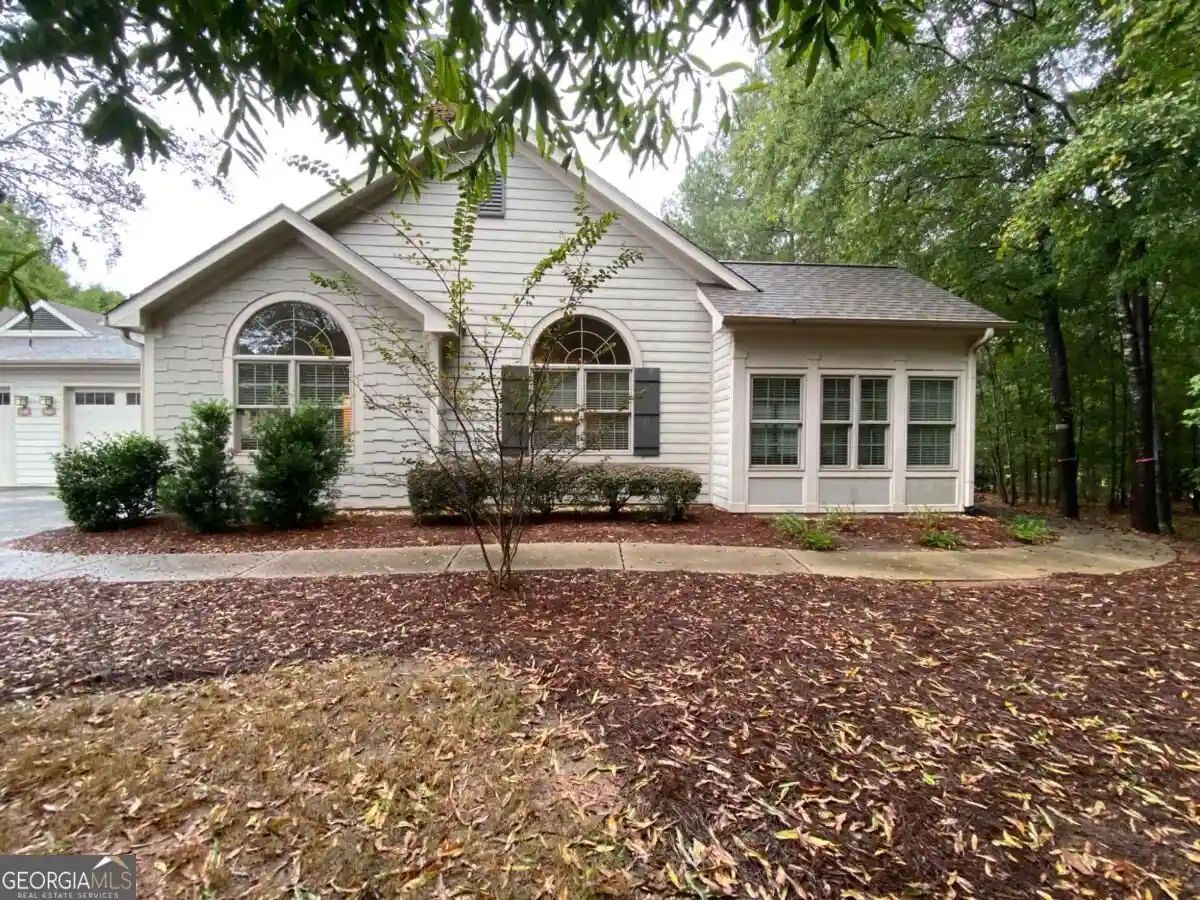 Townhouse for sale at 142 Edgewood Ct, Eatonton, GA 31024 | MLS# 10870887