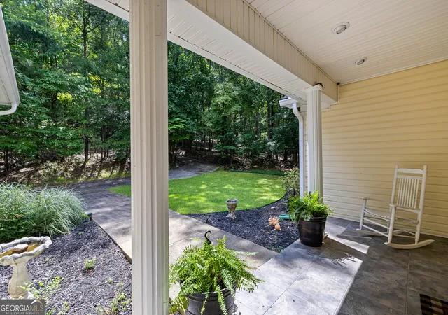 2nd image of 280 Waters Edge Ln, Newnan, GA 30263 | MLS# 10807679