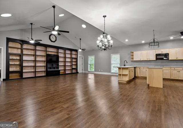5th image of 280 Waters Edge Ln, Newnan, GA 30263 | MLS# 10807679