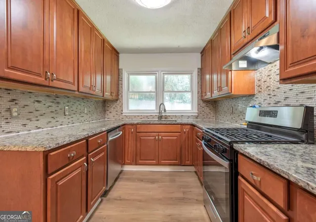 3rd image of 2756 Homeland Dr, Atlanta, GA 30360 | MLS# 10829341