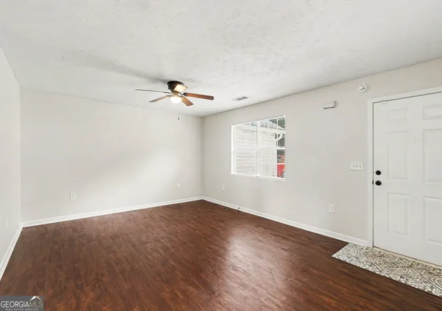 3rd image of 209 E Wilson St, Villa Rica, GA 30180 | MLS# 10814137