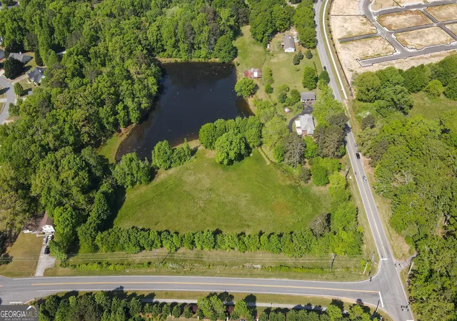 2nd image of 2192 Prospect Rd, Lawrenceville, GA 30043 | MLS# 10698015