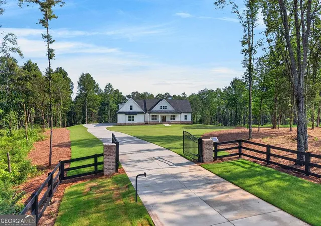 Single family home for sale at 924 Browning Rd, Fairmount, GA 30139 | MLS# 10785243