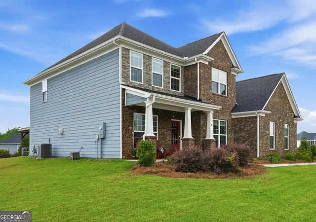 Homes for sale in Peachtree City, GA | 433 Southbridge Pass, Peachtree City, GA 30269 | MLS# 10769356