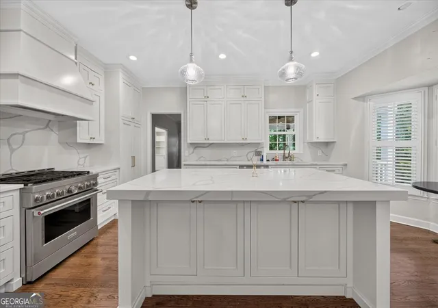 Photo 3 of Single family home for sale at 4962 Wellington Dr, Macon, GA 31210 | MLS# 10802313 | Listing updated on 2026-08-30