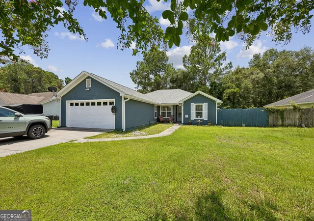 Photo 2 of Single family home for sale at 158 Plantation Oaks Dr, Saint Marys, GA 31558 | MLS# 10810333 | Listing updated on 2026-08-15