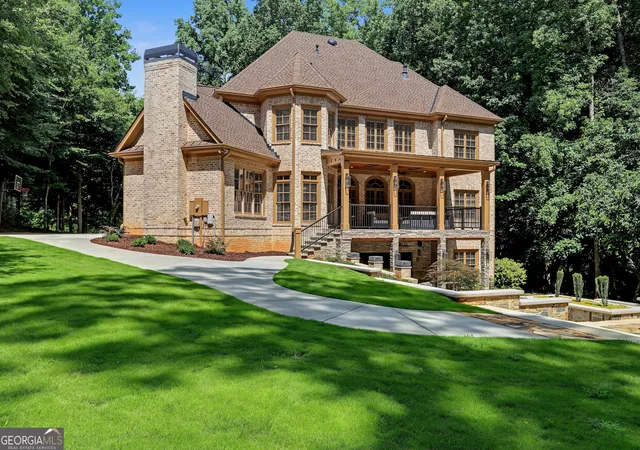 3rd image of 2730 Manor Bridge Dr, Alpharetta, GA 30004 | MLS# 10808432