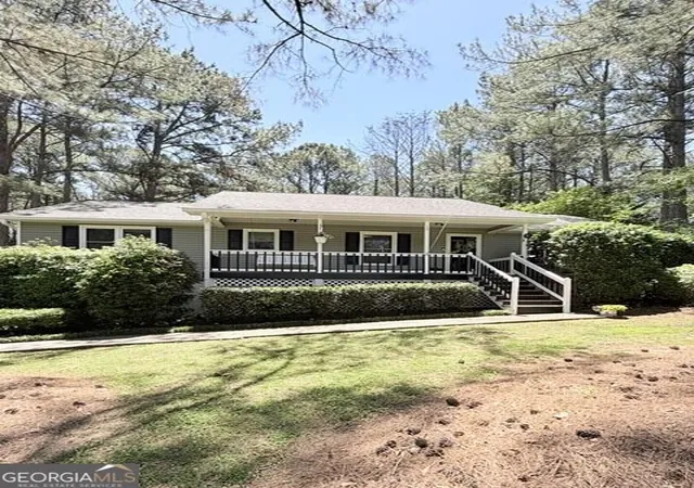 1st image of 15 Briarwood Ln, Newnan, GA 30265 | MLS# 10819658