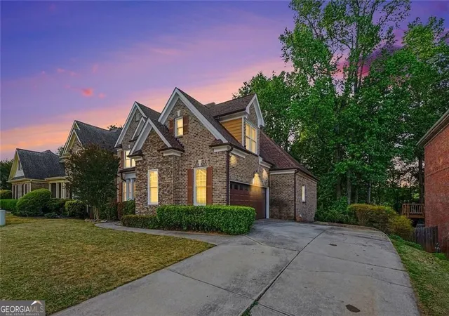 2nd image of 913 Arbor Dr, Loganville, GA 30052 | MLS# 10822171