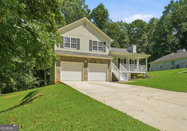 Photo 2 of Sale Pending at 149 Chipper Ln, Rockmart, GA 30153 | MLS# 10826991 | Listing updated on 2026-09-01