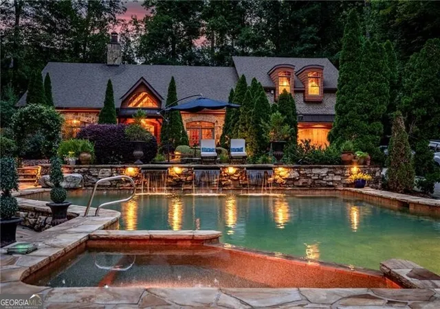 Photo 1 of Single family home for sale at 625 Willeo Rd, Roswell, GA 30075 | MLS# 10786013 | Listing updated on 2026-07-25