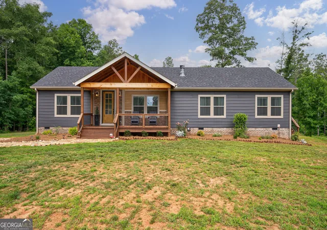 Homes for sale in Danielsville, GA | 1100 Langford Carey Rd, Danielsville, GA 30633 | MLS# 10793868