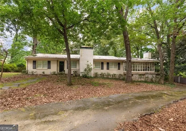 Photo 1 of Single family home for sale at 4715 Ridgeview Rd, Atlanta, GA 30338 | MLS# 10826528 | Listing updated on 2026-08-28