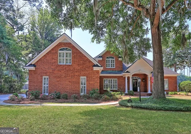 Photo 3 of Single family home for sale at 141 Grays Crk Dr, Savannah, GA 31410 | MLS# 10795388 | Listing updated on 2026-07-13