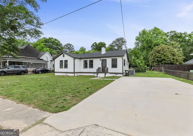 Homes for sale in Woodbury, GA | 311 Folk Ave, Woodbury, GA 30293 | MLS# 10777754