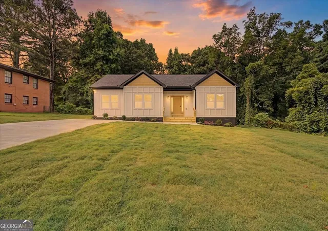 2nd image of 4621 Ashmore Dr, Forest Park, GA 30297 | MLS# 10791448