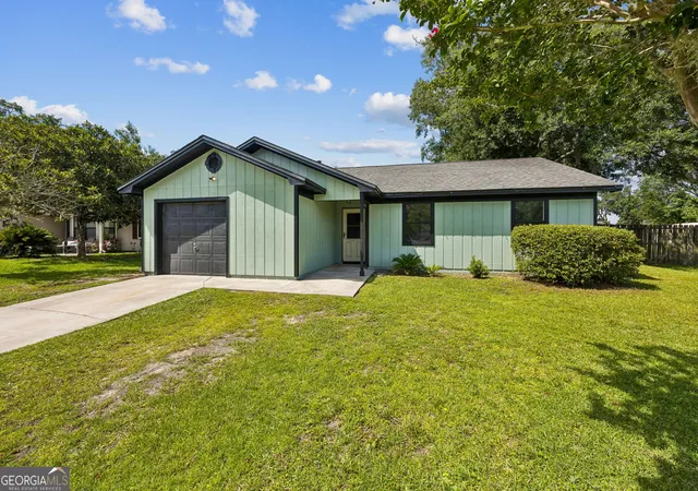 Homes for sale in Saint Marys, GA | 307 Sunnyside Dr, Saint Marys, GA 31558 | MLS# 10801237