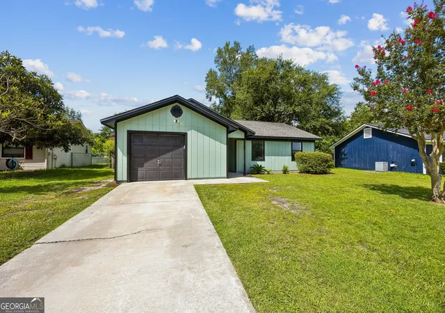 Homes for sale in Saint Marys, GA | 307 Sunnyside Dr, Saint Marys, GA 31558 | MLS# 10801237