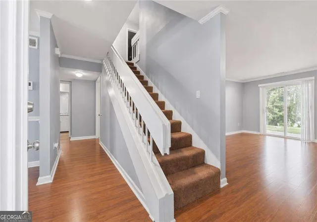 2nd image of 9 Willowick Dr, Lithonia, GA 30038 | MLS# 10739334