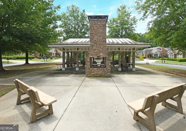 Photo 4 of Condo for sale at 2365 Chimney Cottage Cir Ne #14, Marietta, GA 30066 | MLS# 10821605 | Listing updated on 2026-09-23