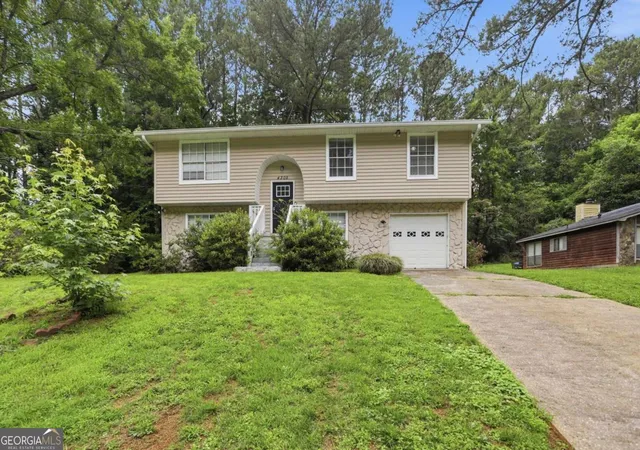 Photo 1 of Sale Pending at 4305 Old Lake Dr, Decatur, GA 30034 | MLS# 10781529 | Listing updated on 2026-08-31