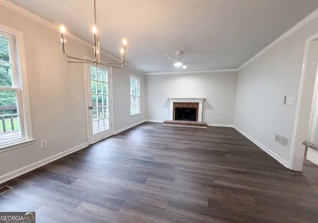 Photo 3 of Single family home for sale at 3162 Oak Leaf Ct Sw, Marietta, GA 30064 | MLS# 10787884 | Listing updated on 2026-08-23