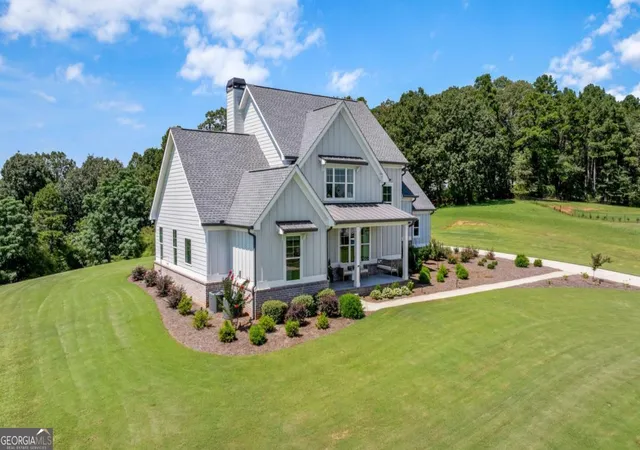 Photo 2 of Single family home for sale at 815 N Hampton Way, Monroe, GA 30656 | MLS# 10596599 | Listing updated on 2026-08-21