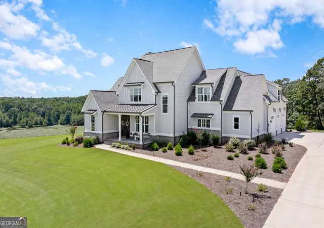 Photo 3 of Single family home for sale at 815 N Hampton Way, Monroe, GA 30656 | MLS# 10596599 | Listing updated on 2026-08-21