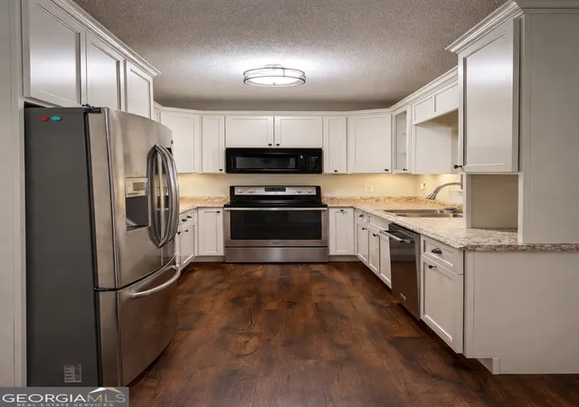 Photo 4 of Sale Pending at 23 Brandon Ln Sw, Rome, GA 30165 | MLS# 10725670 | Listing updated on 2026-09-07