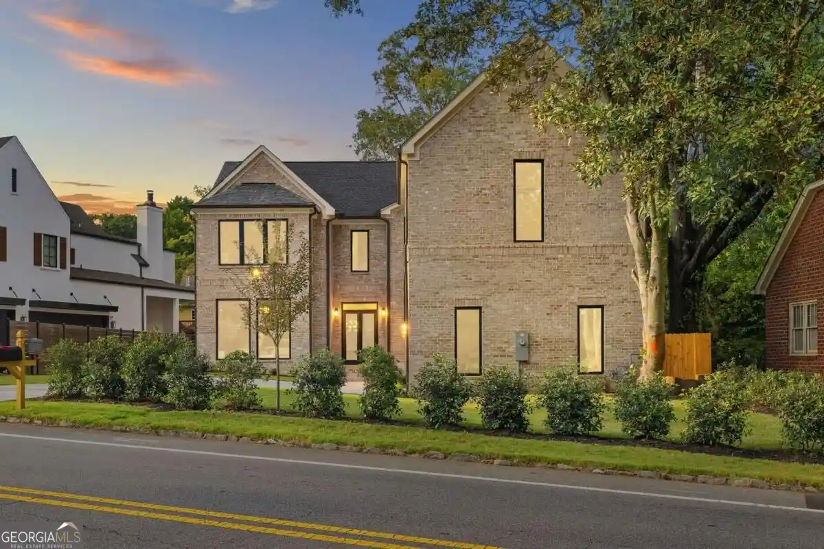 Photo 1 of Mansion for sale at 4501 Wieuca Rd Ne, Atlanta, GA 30342 | MLS# 10867280 | Listing updated on 2026-10-20