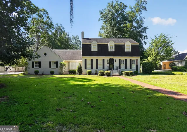 Photo 1 of Single family home for sale at 2210 E Doublegate Dr, Albany, GA 31721 | MLS# 10831239 | Listing updated on 2026-09-09