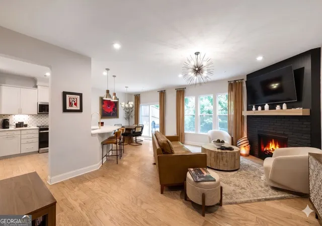 Photo 3 of Townhouse for sale at 517 Garvin Dr, Woodstock, GA 30189 | MLS# 10833536 | Listing updated on 2026-08-26