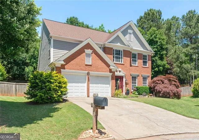 Photo 1 of Single family home for sale at 1335 Lyndhurst Way, Roswell, GA 30075 | MLS# 10832295 | Listing updated on 2026-09-08