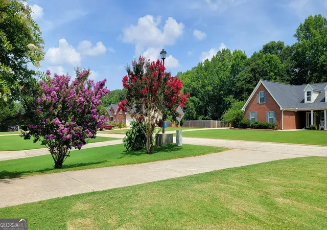 Photo 3 of Single family home for sale at 371 Summit Chase Dr, Jefferson, GA 30549 | MLS# 10785811 | Listing updated on 2026-09-04