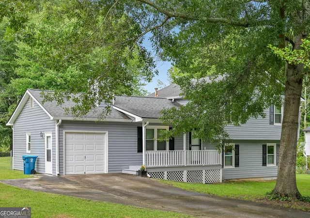 3rd image of 2051 Sunsweet Ct, Lawrenceville, GA 30043 | MLS# 10804789