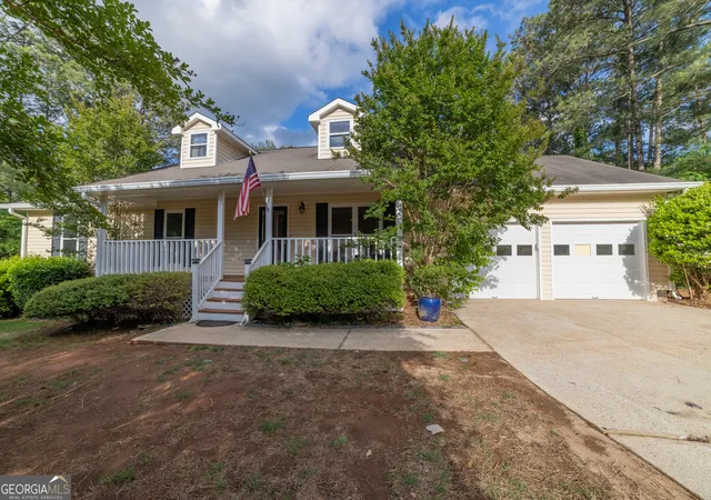 Photo 1 of Single family home for sale at 136 Crk Side Dr, Mcdonough, GA 30252 | MLS# 10756553 | Listing updated on 2026-09-17