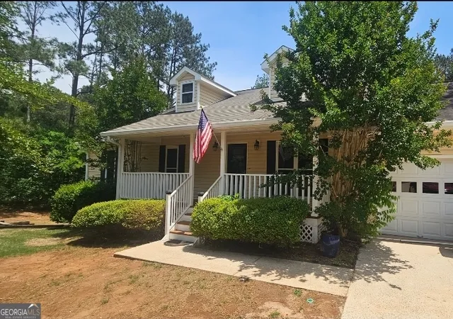 Photo 2 of Single family home for sale at 136 Crk Side Dr, Mcdonough, GA 30252 | MLS# 10756553 | Listing updated on 2026-09-17