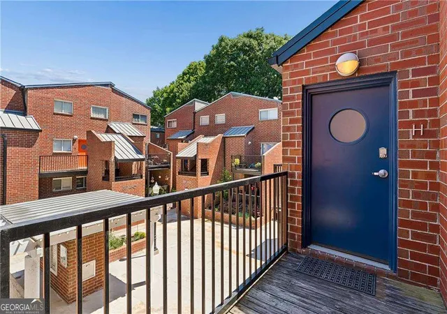 Photo 2 of Condo for sale at 391 Ralph Mcgill Blvd #H, Atlanta, GA 30312 | MLS# 10820112 | Listing updated on 2026-08-20