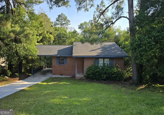 1st image of 2049 Manson Rd, Macon, GA 31217 | MLS# 10831370