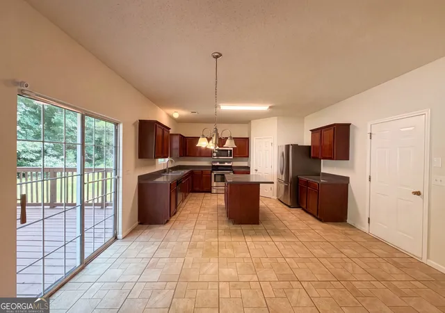 Photo 2 of Sale Pending at 6257 Polar Fox Ct, Riverdale, GA 30296 | MLS# 10799700 | Listing updated on 2026-09-13