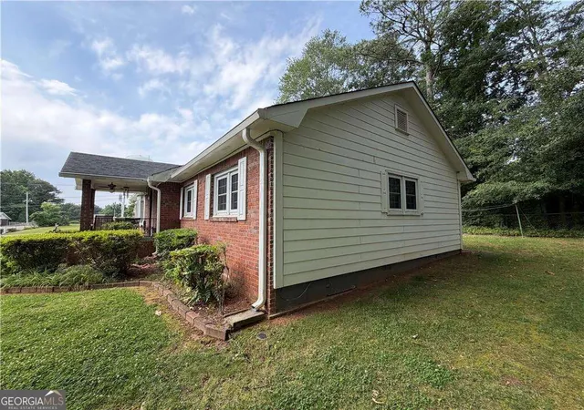 44th image of 401 Latimore Ave, Buford, GA 30518 | MLS# 10829506