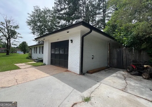 Photo 3 of Single family home for sale at 6935 Fielder Rd, Rex, GA 30273 | MLS# 10787475 | Listing updated on 2026-07-30