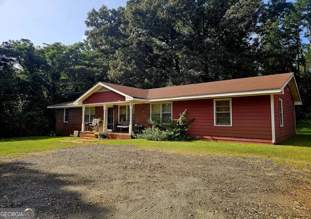 Photo 2 of Sale Pending at 11401 Ga Hwy 34, Franklin, GA 30217 | MLS# 10828741 | Listing updated on 2026-09-01
