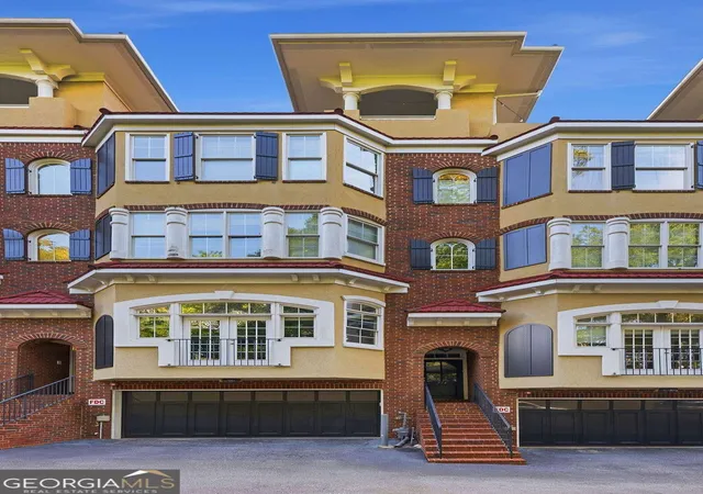 Townhouse for sale at 774 Clifton Hts Ln NE, Atlanta, GA 30329 | MLS# 10868754