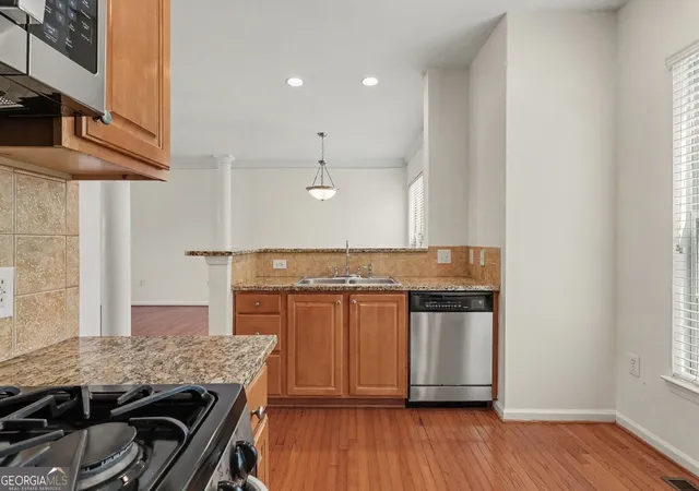 Photo 3 of Townhouse for sale at 1104 Park Row South Se, Atlanta, GA 30312 | MLS# 10825359 | Listing updated on 2026-09-12
