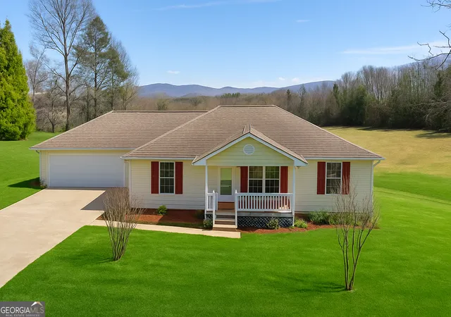 Homes for sale in Ellijay, GA | 358 Old Jones Rd, Ellijay, GA 30536 | MLS# 10740442