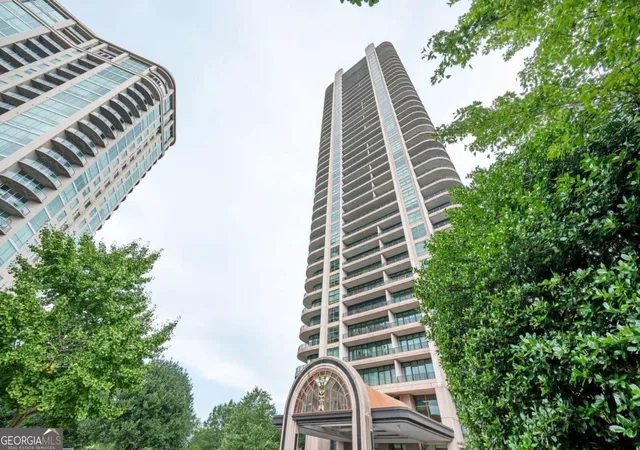 2nd image of 750 Park Ave NE, Atlanta, GA 30326